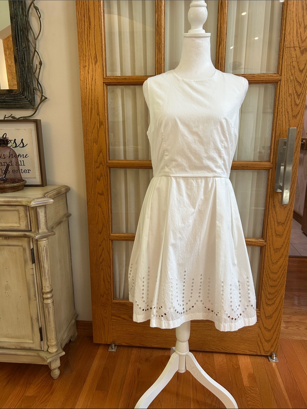 Beautiful Gap summer eyelet dress